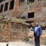 Zarar g&ouml;ren tarihi evler madde bağımlılarının mekanı oldu