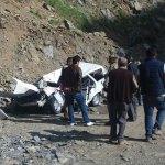 Erzurum'da otomobil dereye yuvarlandı: 2 kişi kayıp