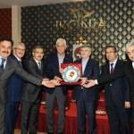 Belediye Başkanı Akyürek'e "spora katkı" ödülü