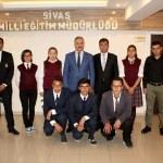Başarılı öğrencilerden Altınsoy'a ziyaret