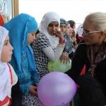 Suriyeli yetimlere kıyafet ve oyuncak yardımı