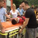 Sakarya'da, kamyonet uçuruma düştü: 4 yaralı