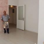 Hırsız sandı, karısı &ccedil;ıktı!