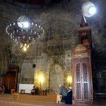 Erzurum'da asırlık camilerde itikaf