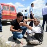 Tokat'ta hafif ticari araç sulama kanalına düştü: 2 yaralı