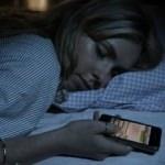 Yatakta telefon kullanmak körlüğe neden oluyor