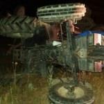 Ağrı'da traktör devrildi : 9 yaralı