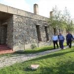Vali Ustaoğlu, Baksı Müzesi'ni ziyaret etti