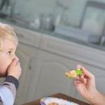 &Ccedil;ocuğa zorla yemek yedirirseniz...