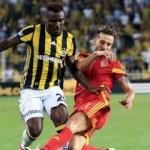 Emenike'den Advocaat'a şikayet!