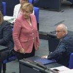Almanya Meclis Başkanı Merkel'i b&ouml;yle azarladı