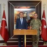 Denizli Valisi Altıparmak'tan Tugay Komutanlığına ziyaret