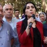 Figen Yüksekdağ Türk Bayrağından rahatsız oldu