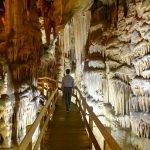 Gümüşhane'deki Karaca Mağarası'na bayramda ziyaretçi akını