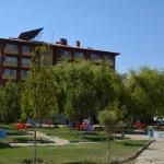 &Ouml;ğretmenevi bah&ccedil;esi halkın hizmetine a&ccedil;ıldı