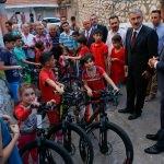 Cumhurbaşkanı Erdoğan'dan Suriyeli çocuklara bayram hediyesi