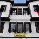 Öğrencilerinden Merzifon Atatürk Evine ziyaret