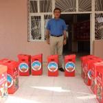 Toprakkale Belediyesi atık pil toplama kutuları dağıttı