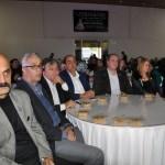 G&uuml;l&uuml;&ccedil; Belde Belediyesi aşure dağıttı