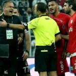 Beşiktaş - Antalyaspor maçında ortalık karıştı