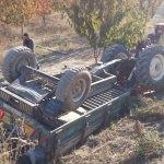 Manisa'da traktör devrildi: 1 ölü, 3 yaralı