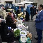 Gümüşhane Belediye Başkanı Çimen, pazar esnafını ziyaret etti