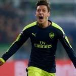 Muhteşem d&ouml;n&uuml;ş! Son s&ouml;z&uuml; Mesut s&ouml;yledi