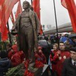 Belarus'ta Lenin heykeli dikildi