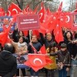 Avrupa'daki Türkler meydanlara döküldü