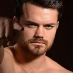 Buğra &Ouml;ner kimdir? Aslen nereli ve ka&ccedil; yaşındadır? 