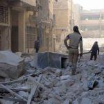 Esed, katliamdan ka&ccedil;an sivilleri vurdu