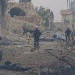 Esed g&uuml;&ccedil;leri Halep'ten ka&ccedil;an sivilleri vurdu