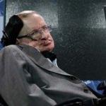 Stephen Hawking hastaneye kaldırıldı 