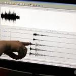 Papua Yeni Gine'de 7,9 büyüklüğünde deprem