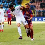 Karabük evinde tek attı 3 aldı!
