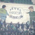 Tribünde duygusal pankart! Halisdemir ve Sekin...