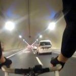 Avrasya Tüneli'nden bisikletle geçti