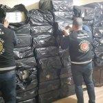 Erzurum'da 52 bin 907 paket kaçak sigara ele geçirildi