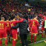 Kayserispor taraftarından kombine kuyruğu