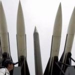 Asya'da savaş &ccedil;anları! D&ouml;rt roket birden fırlattı