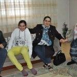 Valinin eşi Yavuz'dan ailelere ziyaret