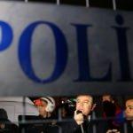 Hollanda elçiliğine giriş-çıkışlar kapatıldı