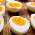 Bebek için yumurtanın sarısı mı beyazı mı faydalı?