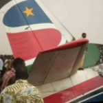 Güney Sudan'da 44 kişiyi taşıyan uçak düştü!