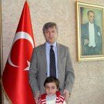 Vali Çınar, kalp hastası çocuğu ağırladı