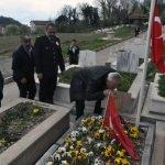 Beşiktaş şehidi emniyet müdürü mezarı başında anıldı