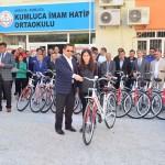 Okul birincileri bisikletle ödüllendirildi