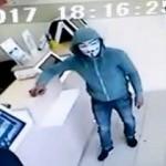 Vendetta maskeli soyguncular kamerada