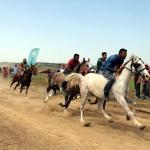 Romanlar, Kakava yarışlarında at binme hünerlerini sergiledi