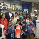 İhtiya&ccedil; sahibi &ccedil;ocuklara yardım